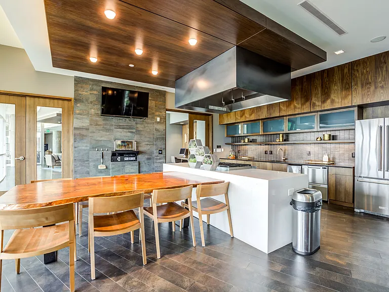 Demo Kitchen