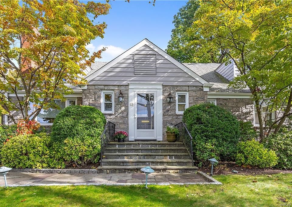 1st image of 12 Burling Ave