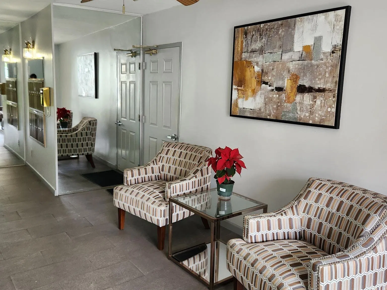 1 bed, 733 sqft, $2,695 — Photo 3
