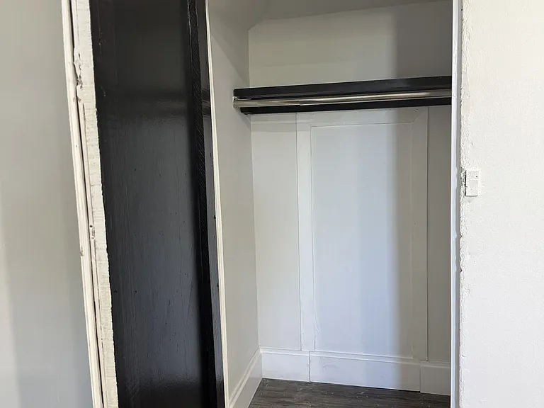 517 Bentley Ave — Photo 25