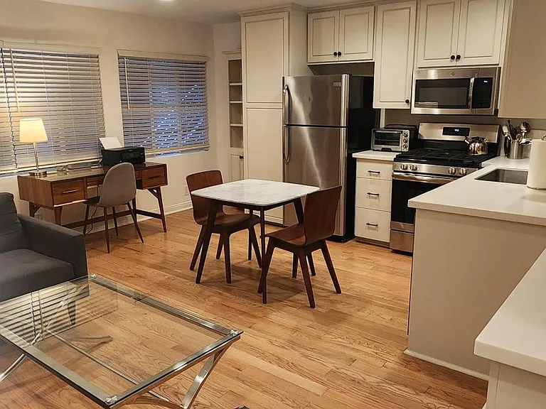 135 Montana Ave #5 — Photo 2