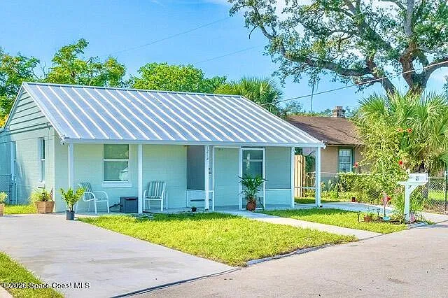 3 bed, 1790 sqft, $2,000 — Photo 1