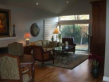 4th image of 101 Kingswood Cir
