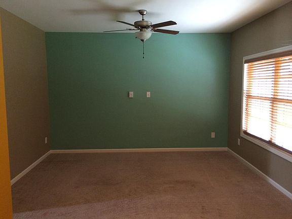 2nd image of 11 Mill Pond Ct