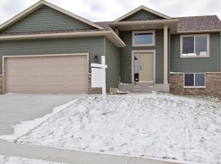 5902 Lloyd St NW, Rochester, MN 55901