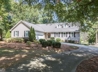 2172 Valley Creek Cir, Snellville, GA 30078