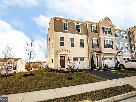 3rd image of 1312 Hudgins Farm Cir