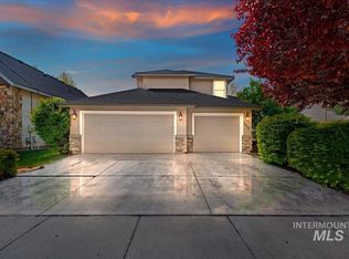 1953 W Marten Creek Dr, Meridian, ID 83646