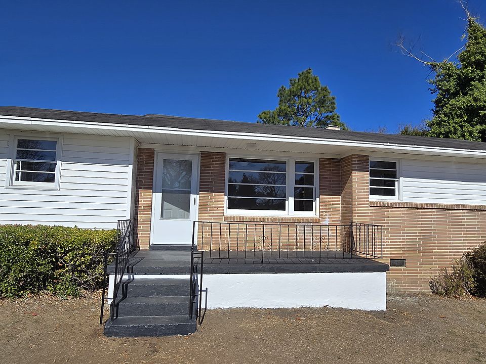 1st image of 7619 Parkview Dr
