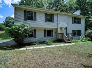 6 Packard Rdg, Stafford Springs, CT 06076