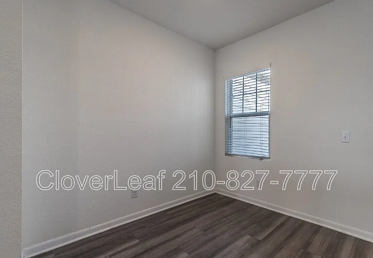 8360 Falcon Mdw — Photo 15