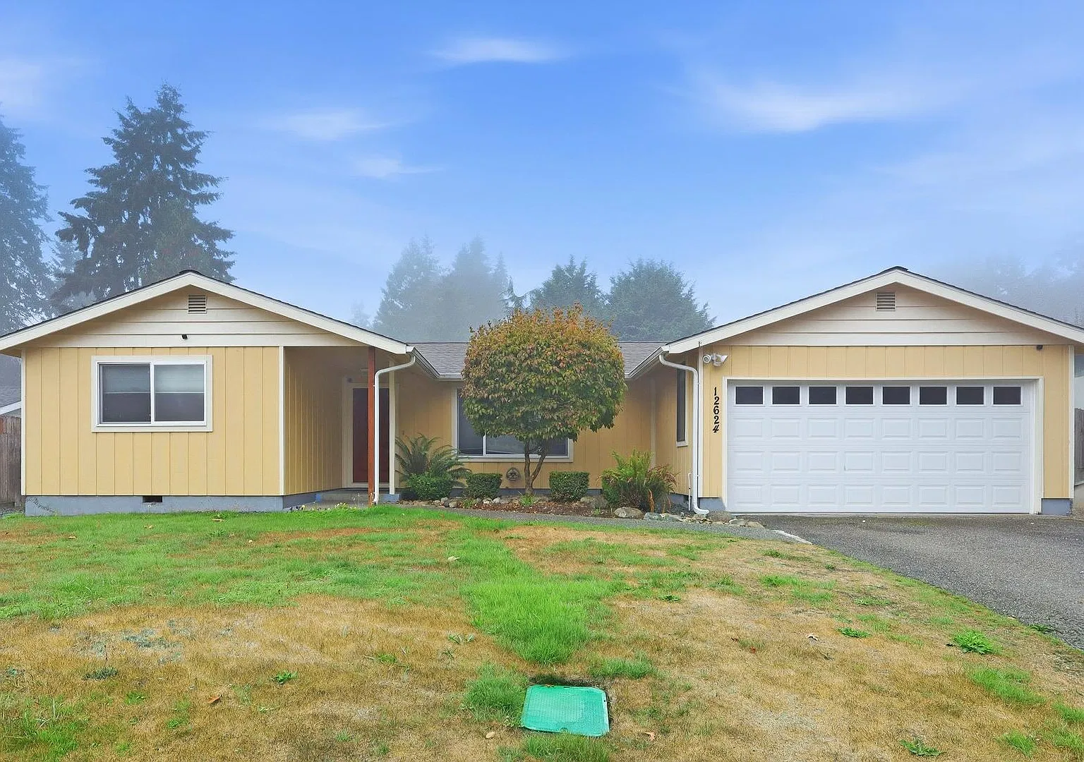 Spacious Puyallup Home with Bonus Room, Patio & Car Garage — Photo 1