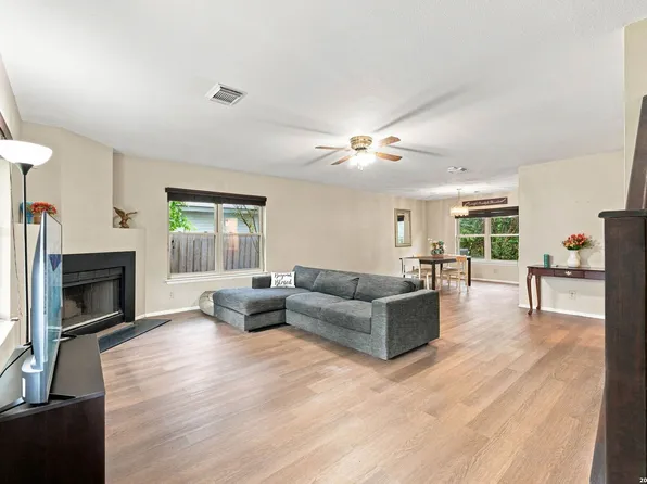 8107 Sunshine Trail, San Antonio, TX 78244