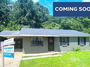 1134 Western Park Dr, Memphis, TN 38109