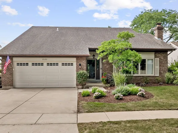 2107 Wheeler St, Woodridge, IL 60517