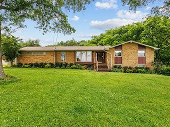 609 Angela Cir, Goodlettsville, TN 37072