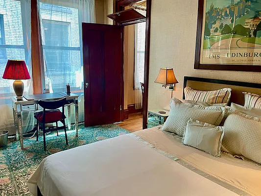 Rented by TurfNYC | media 31