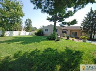 1 Ellis Ct, Monmouth Junction, NJ 08852