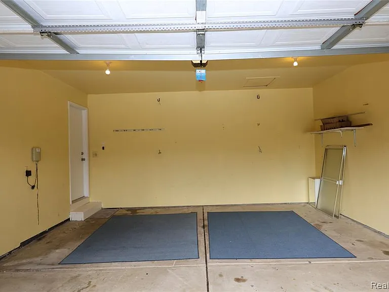 3361 Milcroft Ct — Photo 50