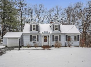 17 Wildwood Rd, Andover, MA 01810
