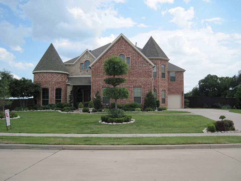1st image of 15869 Stonebridge Dr