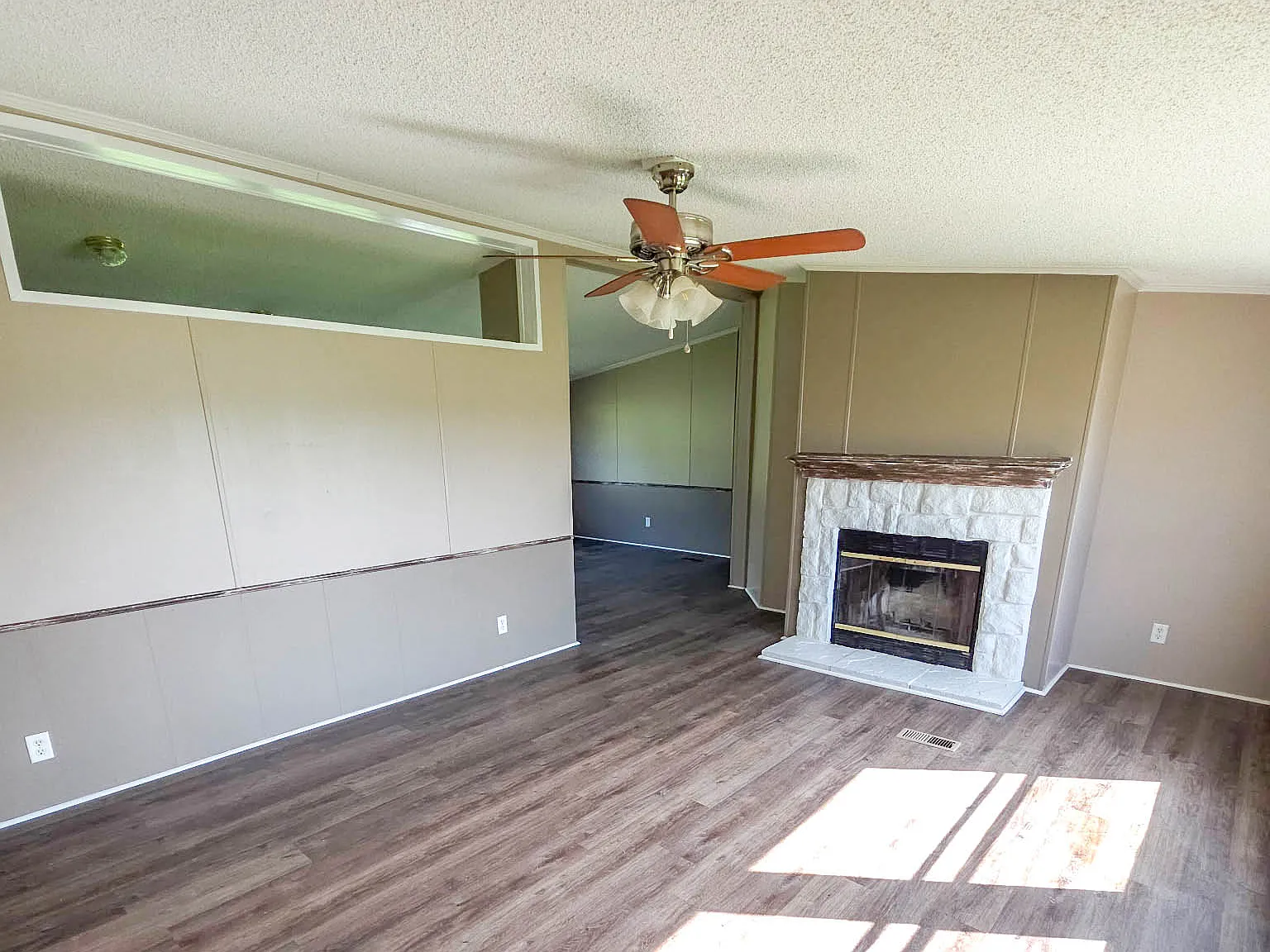 3 bed, 1700 sqft, $1,349 — Photo 4