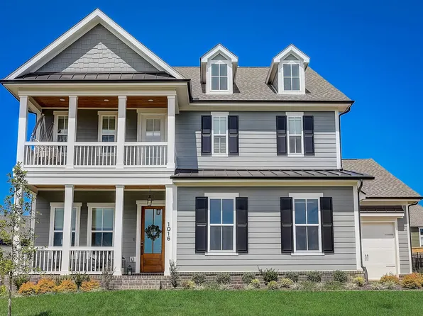 1016 Pine Creek Dr, Arrington, TN 37014