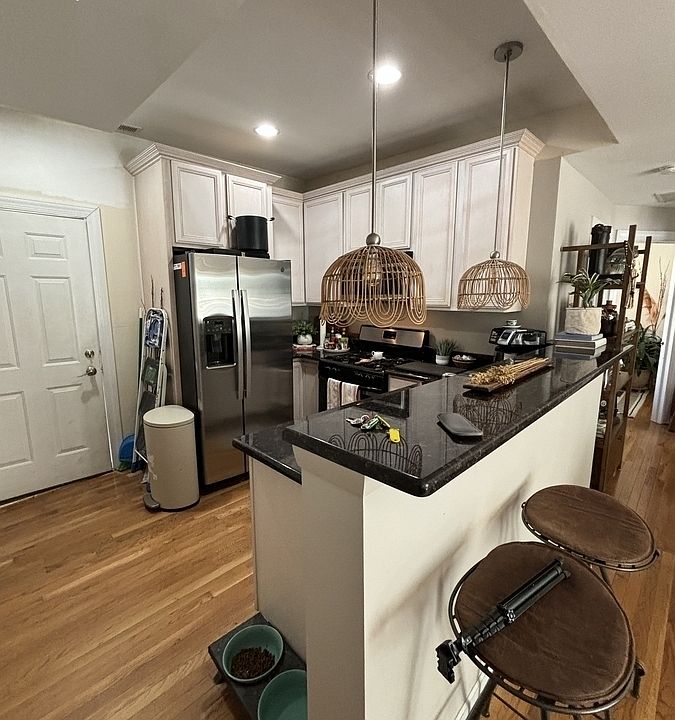 1st image of 3752 W School St #2