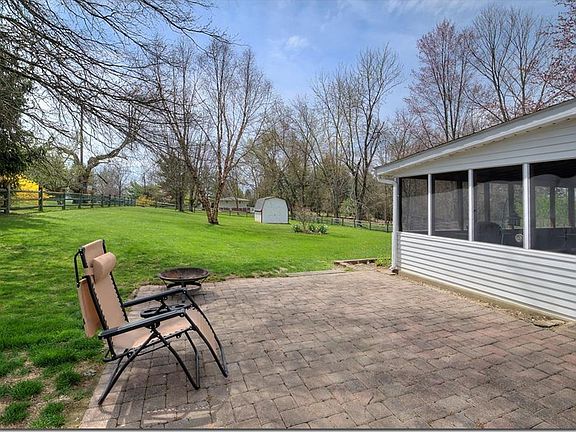 4th image of 542 McNeil Dr
