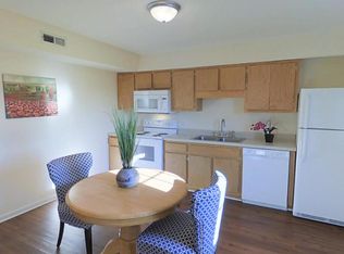 28 Brittany Ln APT 108, Stuarts Draft, VA 24477