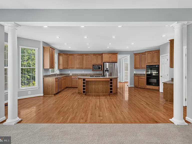 25670 S Village Dr — Photo 15