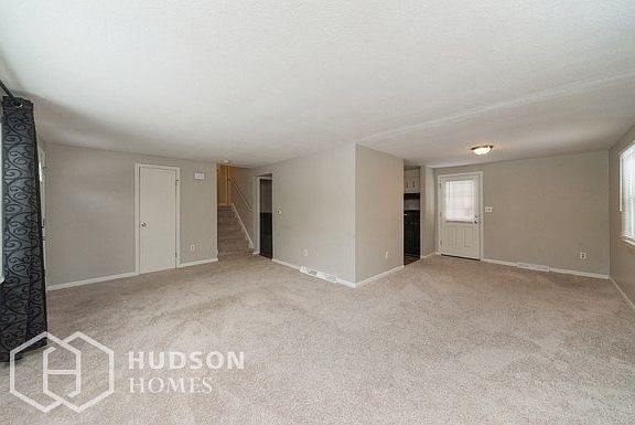 2nd image of 91 Deepfield Rd