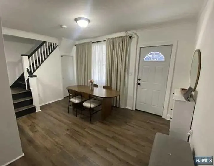57 Malcolm Ave #1 — Photo 9