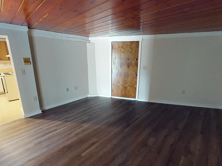 59 Pleasant St #101 — Photo 6