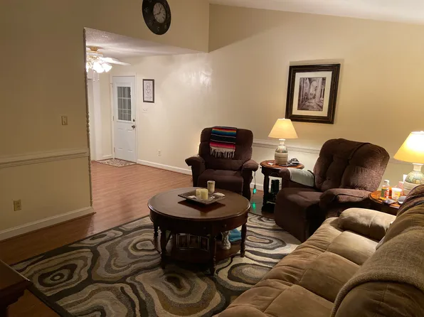 608 W Grantham Rd, New Bern, NC 28562