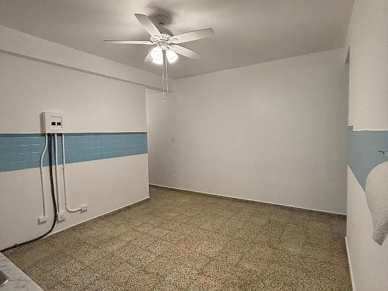 J8 Calle 10 — Photo 7