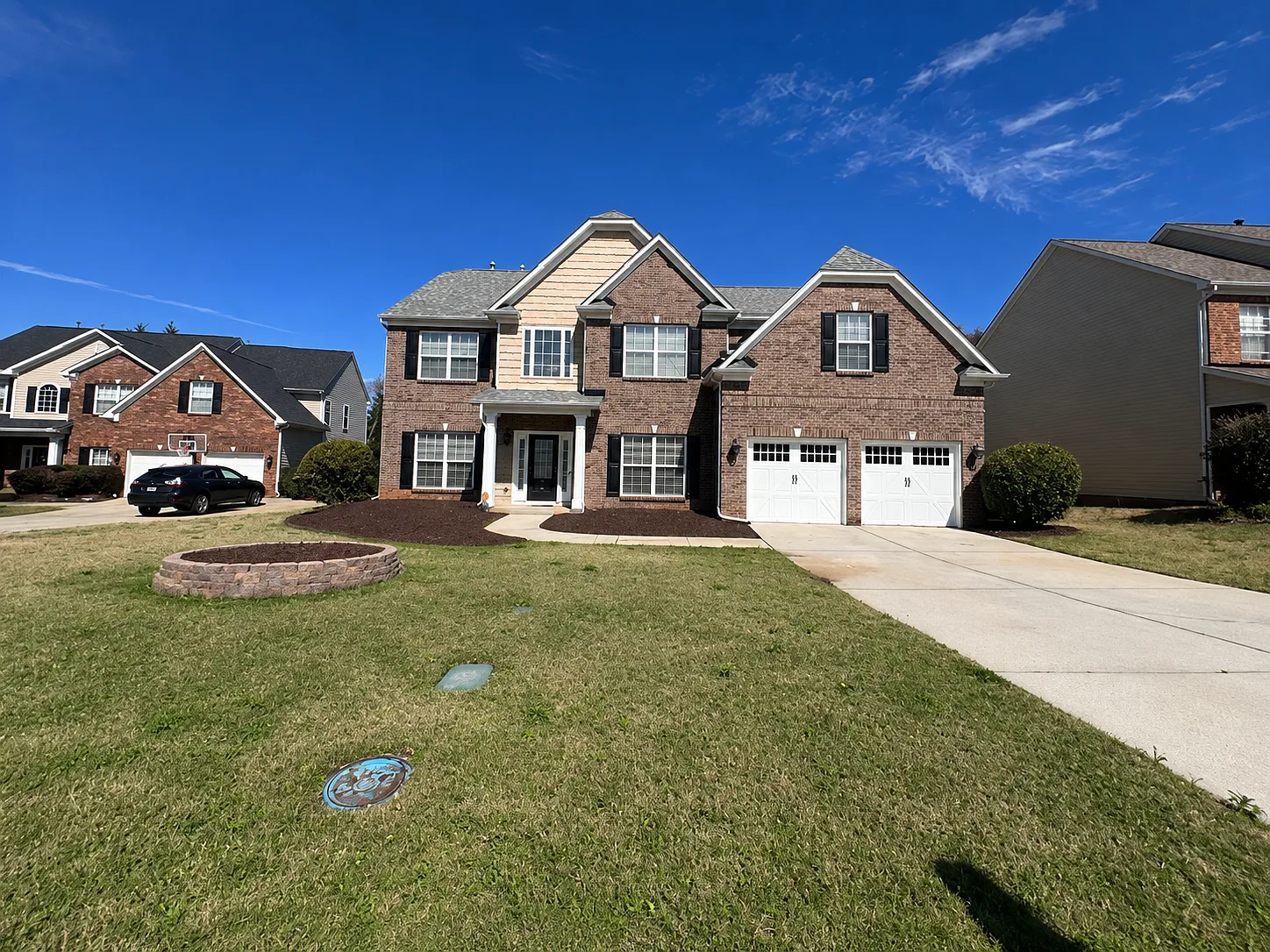 5 bed, 3.5 bath, 3500 sqft, $3,600 — Photo 1