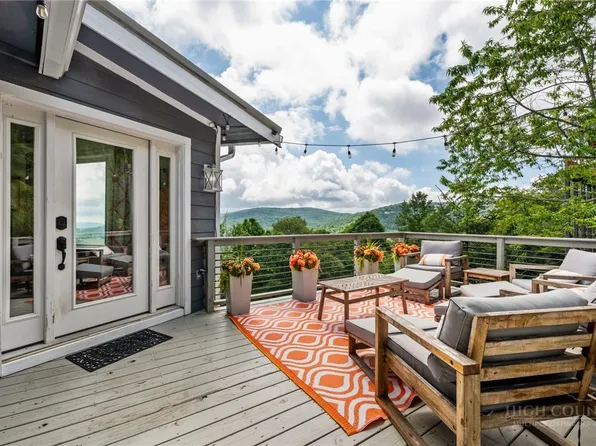128 Village Road, Beech Mountain, NC 28604
