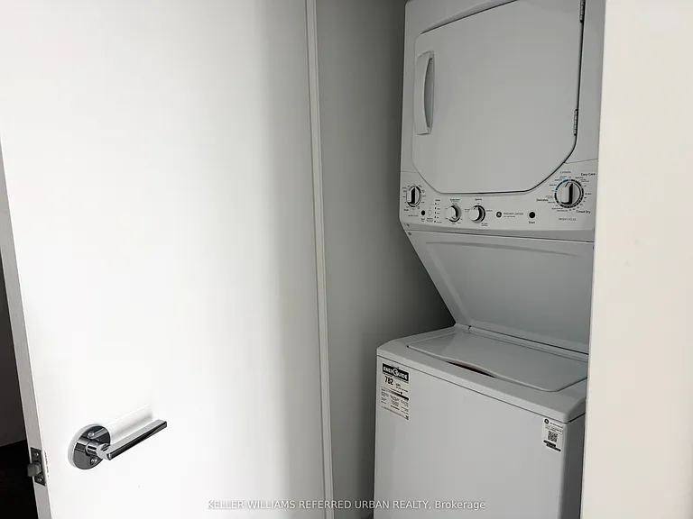 285 Dufferin St #727 — Photo 9