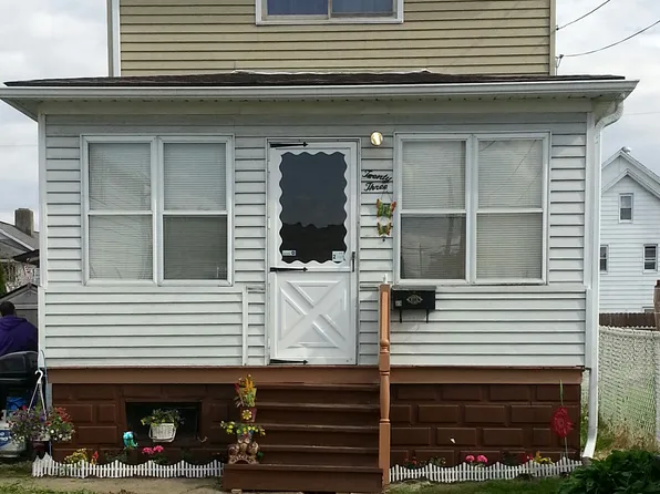 23 W Grand St, Nanticoke, PA 18634