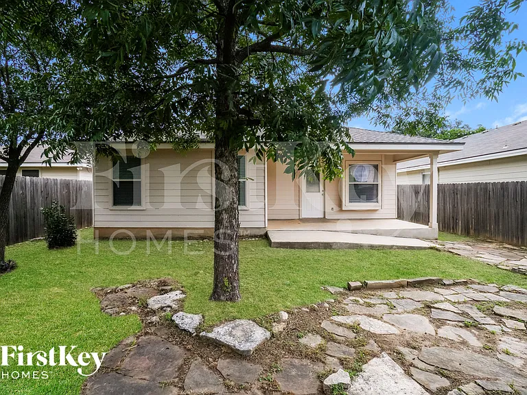 10410 Stallion Bay — Photo 14