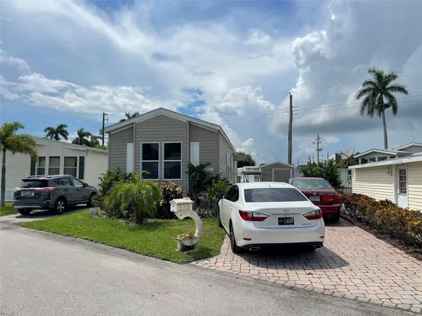 8517 SW 16th Street, Davie, FL 33324