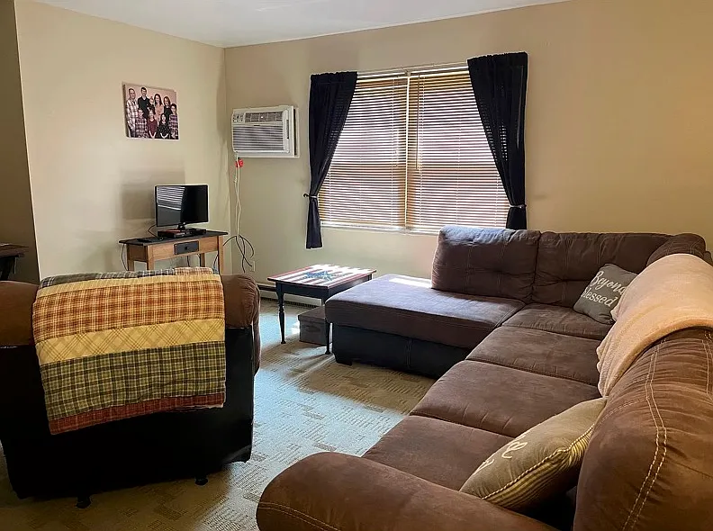 Apt #4 Living Room (layout similar to Apt #3)
