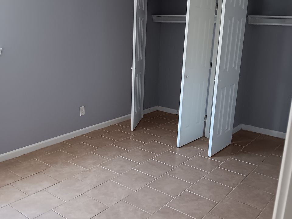 1st image of 1667 Southlawn Blvd #2