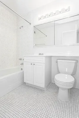 Rented by Olnick Organization | media 1