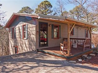 26 Linwood Ave, Eureka Springs, AR 72632