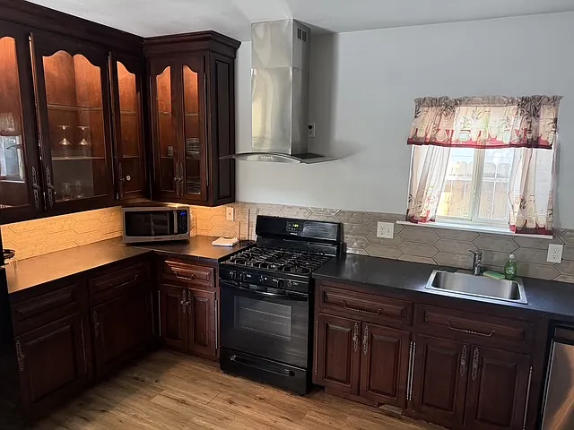 4812 Oakland St #2 — Photo 10