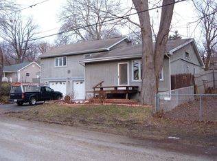 38281 N 5th Ave, Spring Grove, IL 60081