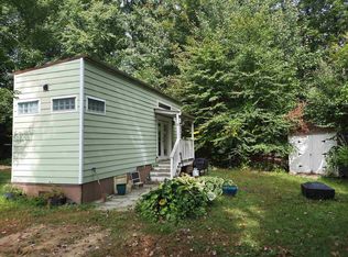 12 Grandmas Ln, Danville, NH 03819