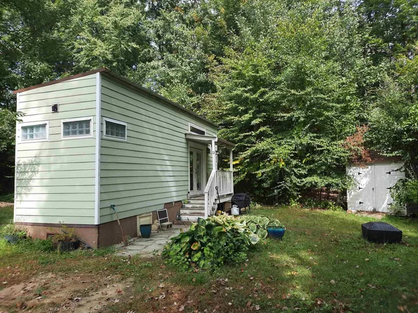 12 Grandma's Lane, Danville, NH 03819